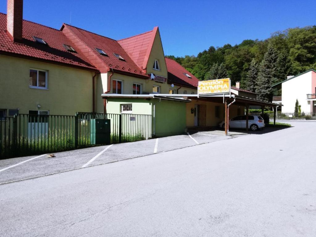 Penzion Olympia Banská Bystrica Exterior foto
