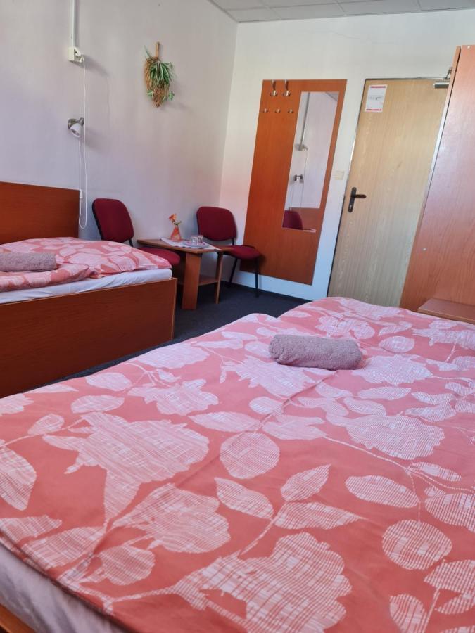 Penzion Olympia Banská Bystrica Exterior foto